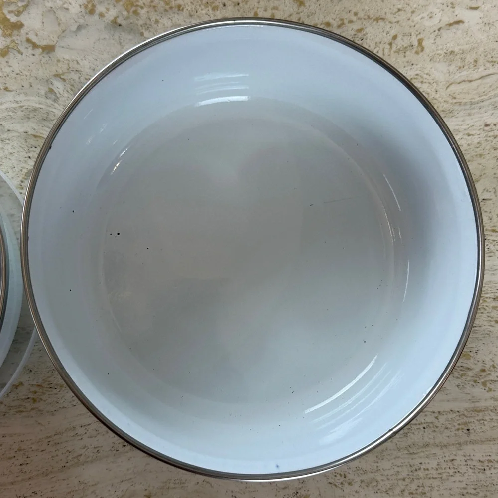 Vintage White Enamelware Nesting Bowls Set of 4 w Lids — Red/Orange/Blue Flowers